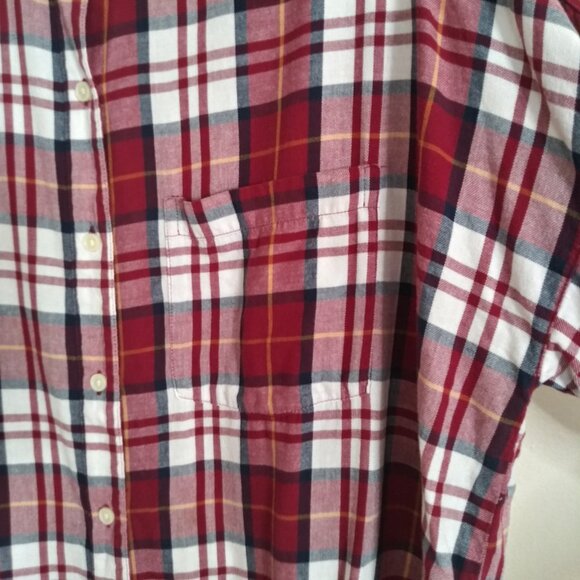 Old Navy shirt - Picture 6 of 10